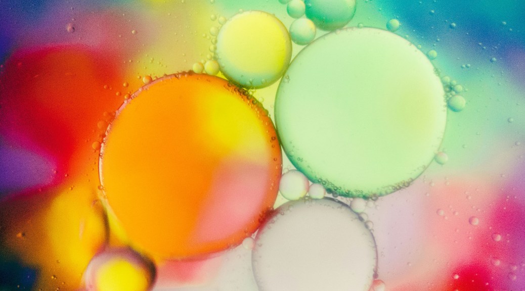 Pivot technique private | Image shows colourful bubbles